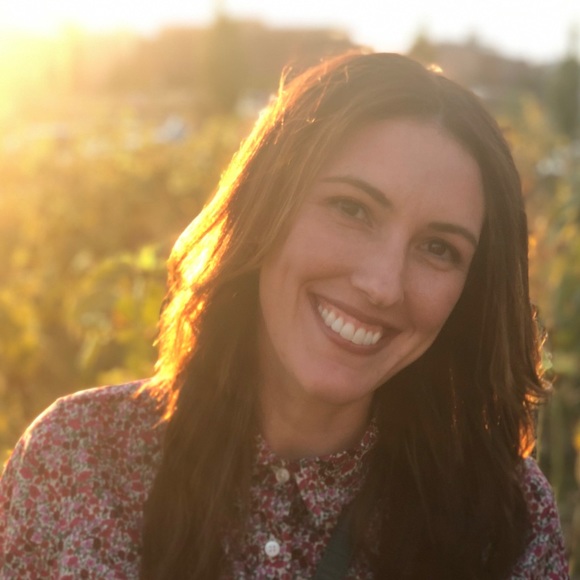 Meet your Posher, Heather - Picture 1 of 1